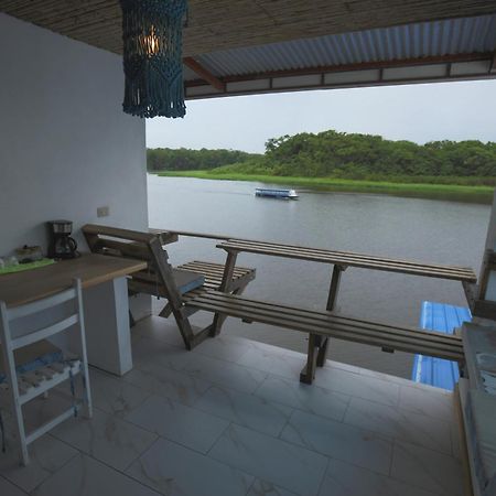Hotel Pura Natura Riverside Tortuguero Exterior photo