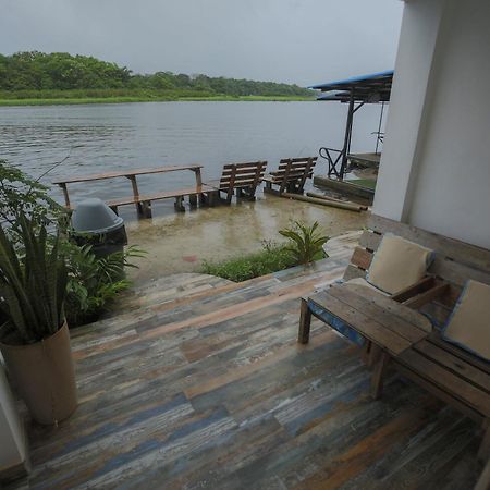 Hotel Pura Natura Riverside Tortuguero Exterior photo