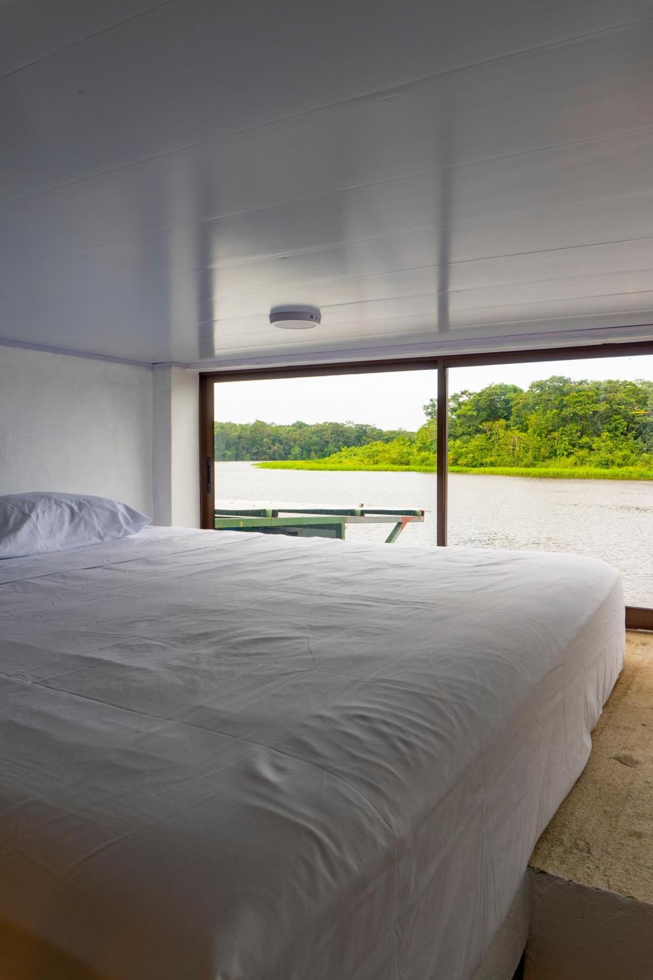 Hotel Pura Natura Riverside Tortuguero Exterior photo