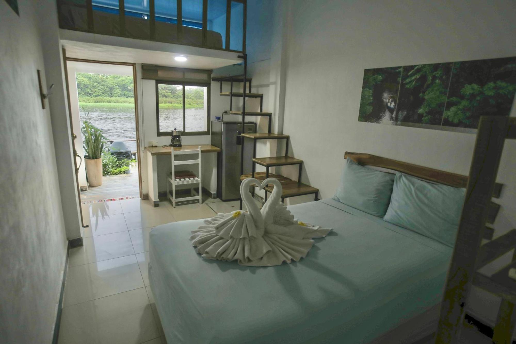 Hotel Pura Natura Riverside Tortuguero Exterior photo